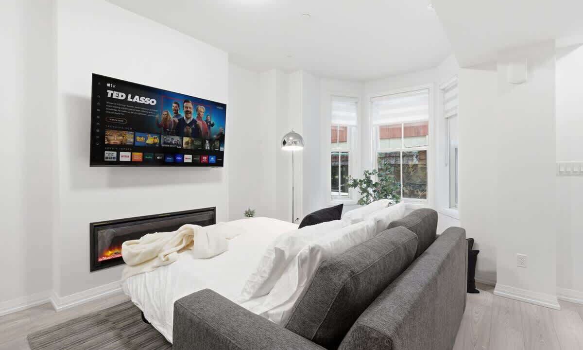 Photo of Livingroom in Toronto Entertainment District
