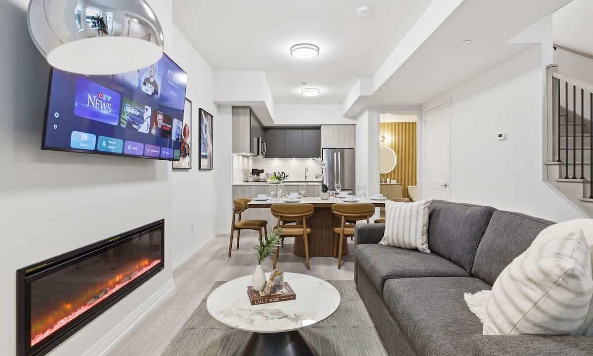 Photo of Livingroom in Toronto Entertainment District