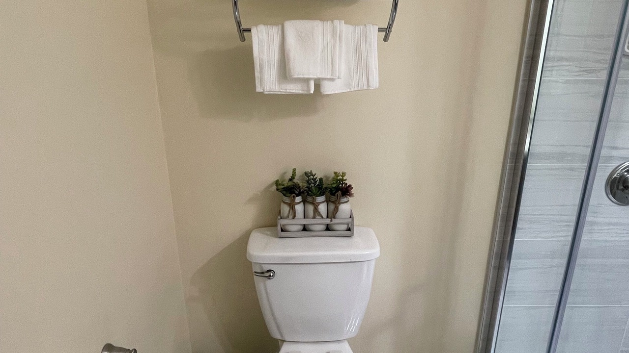 Photo of Bathroom in Upper Lonsdale
