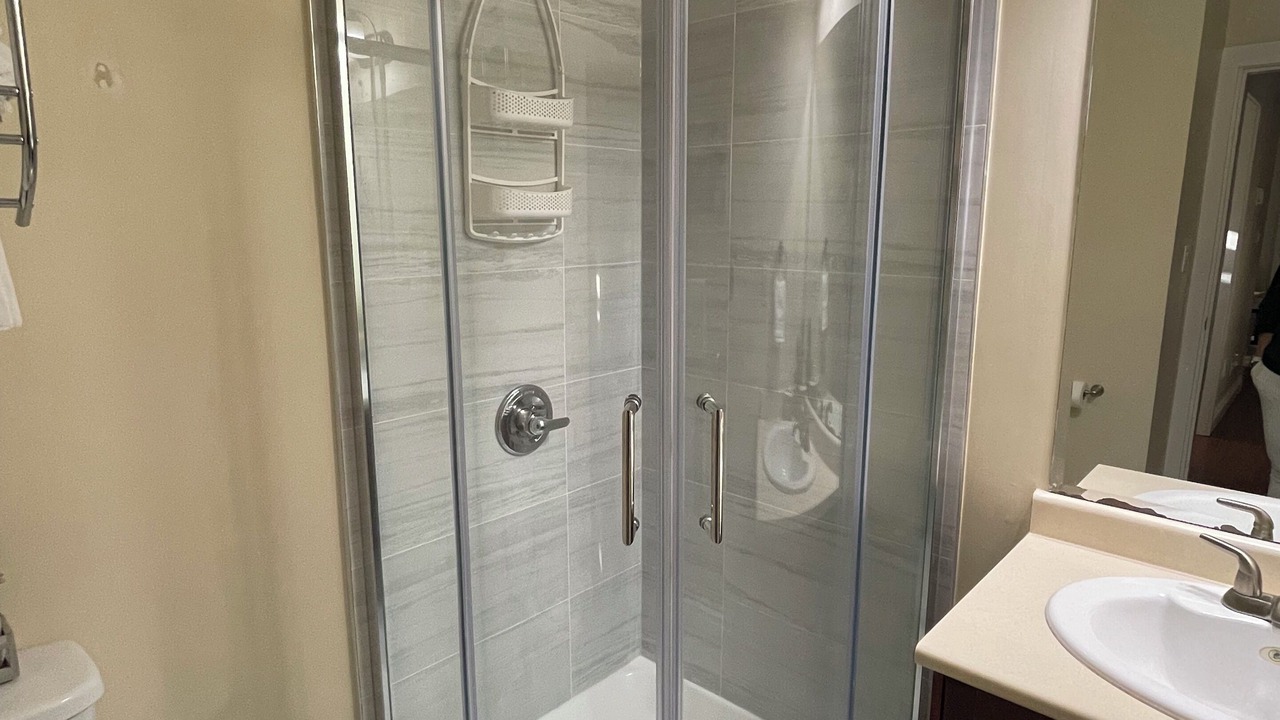 Photo of Bathroom in Upper Lonsdale