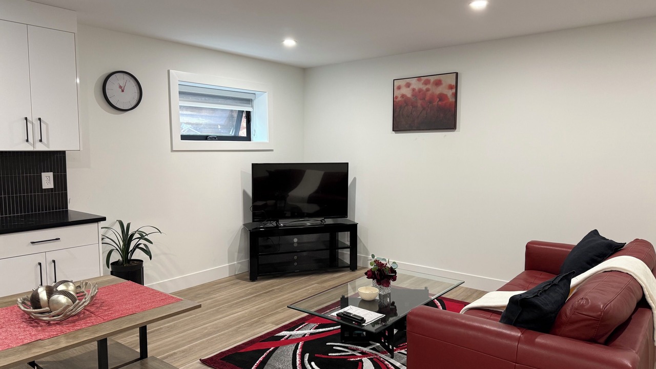 Photo of Livingroom in Guildford