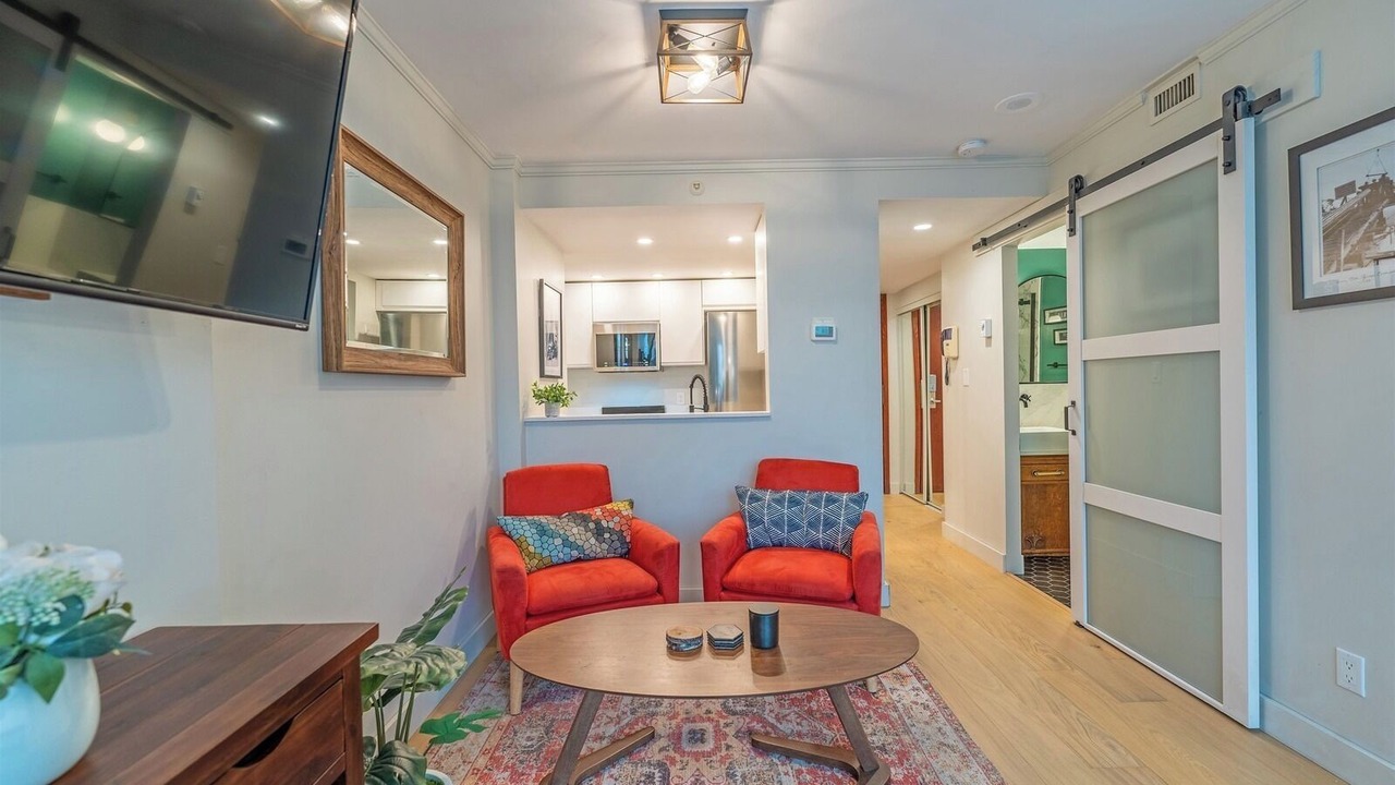 Photo of Livingroom in Downtown Vancouver
