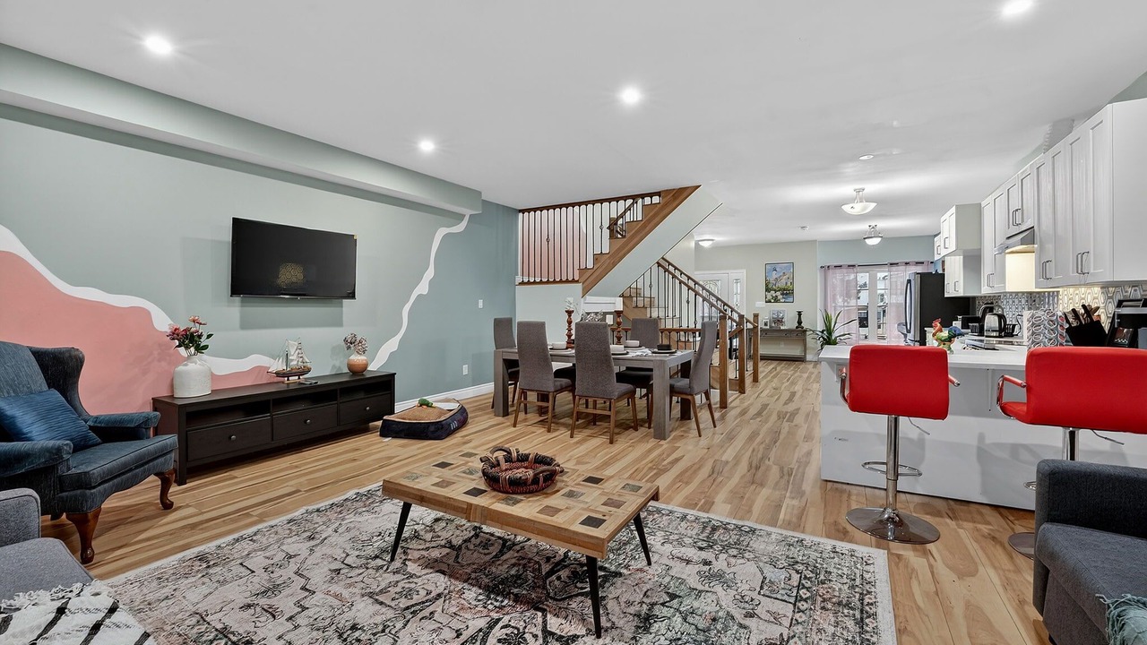 Photo of Livingroom in Port Colborne