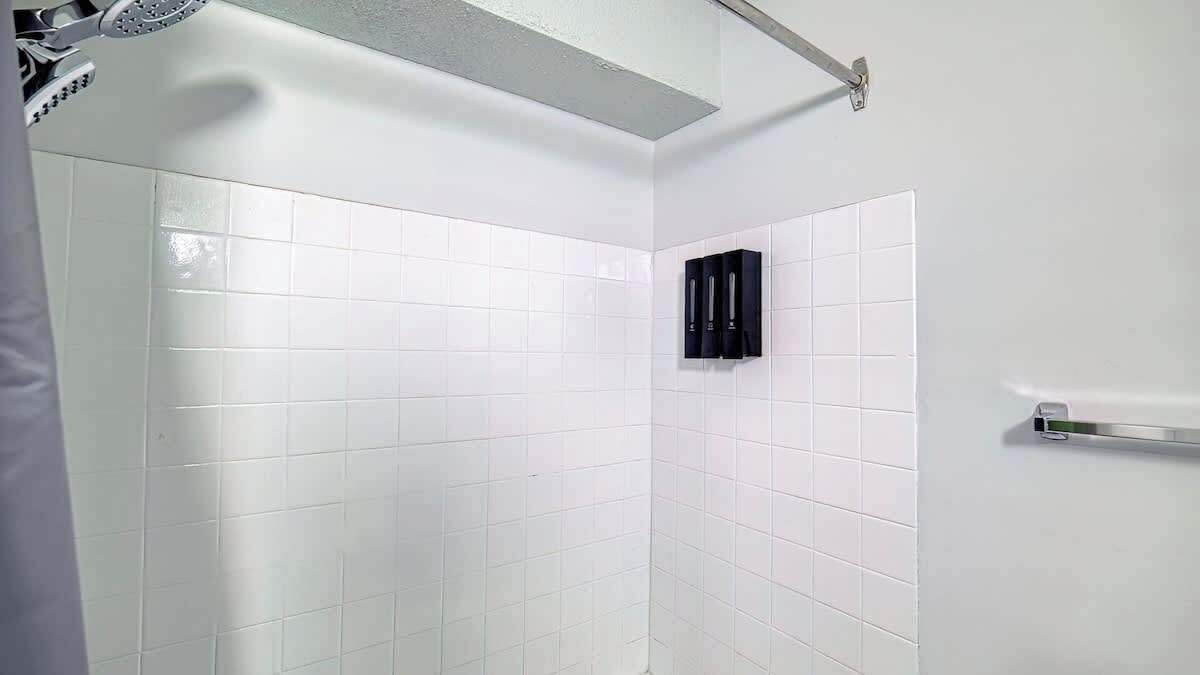Photo of Bathroom in Radisson Heights - Albert Park