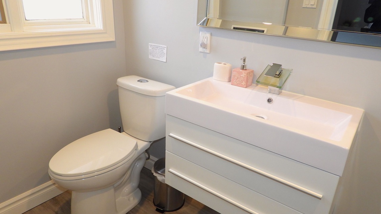 Photo of Bathroom in Long Point