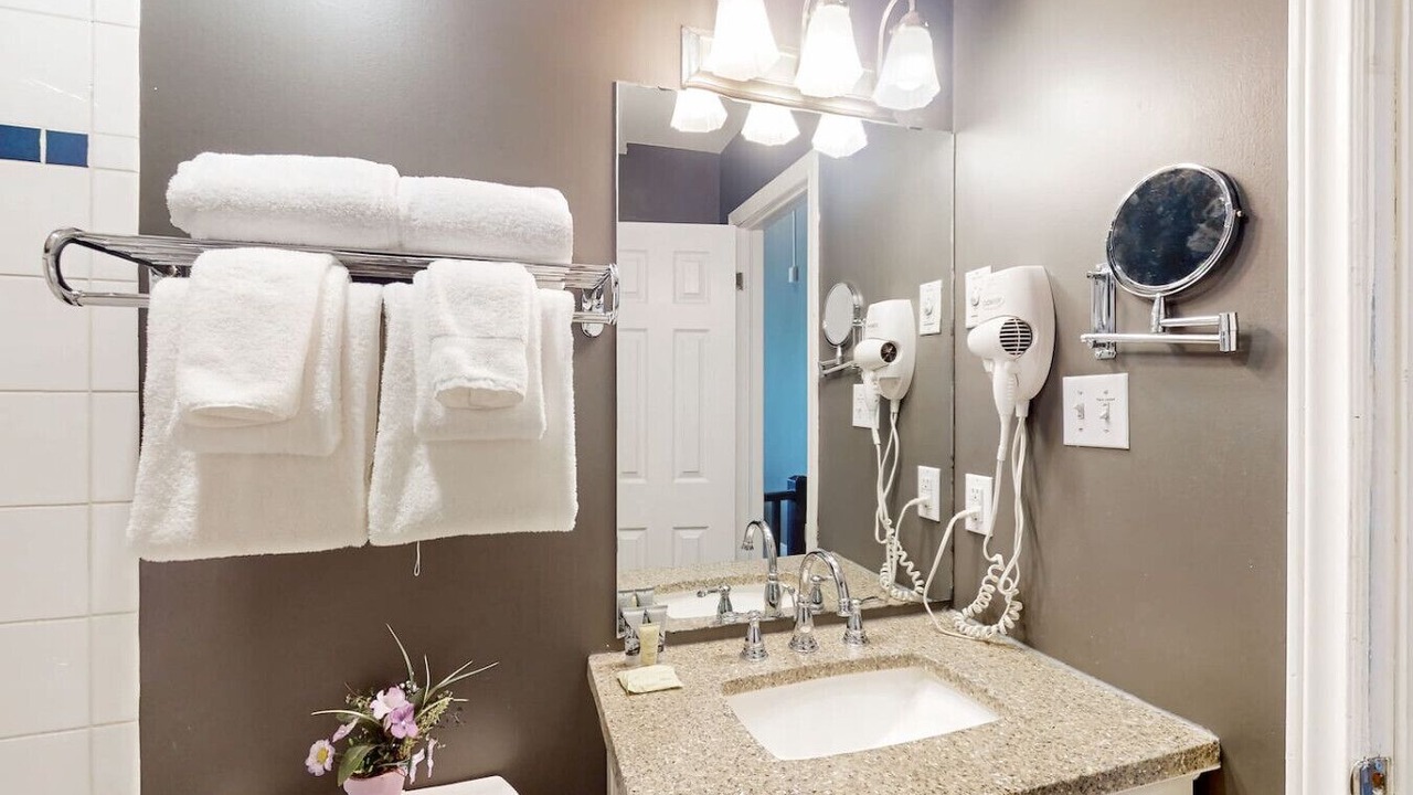 Photo of Bathroom in Craigleith