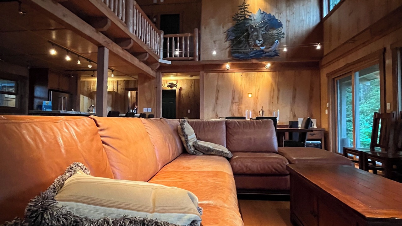 Photo of Livingroom in Kyuquot