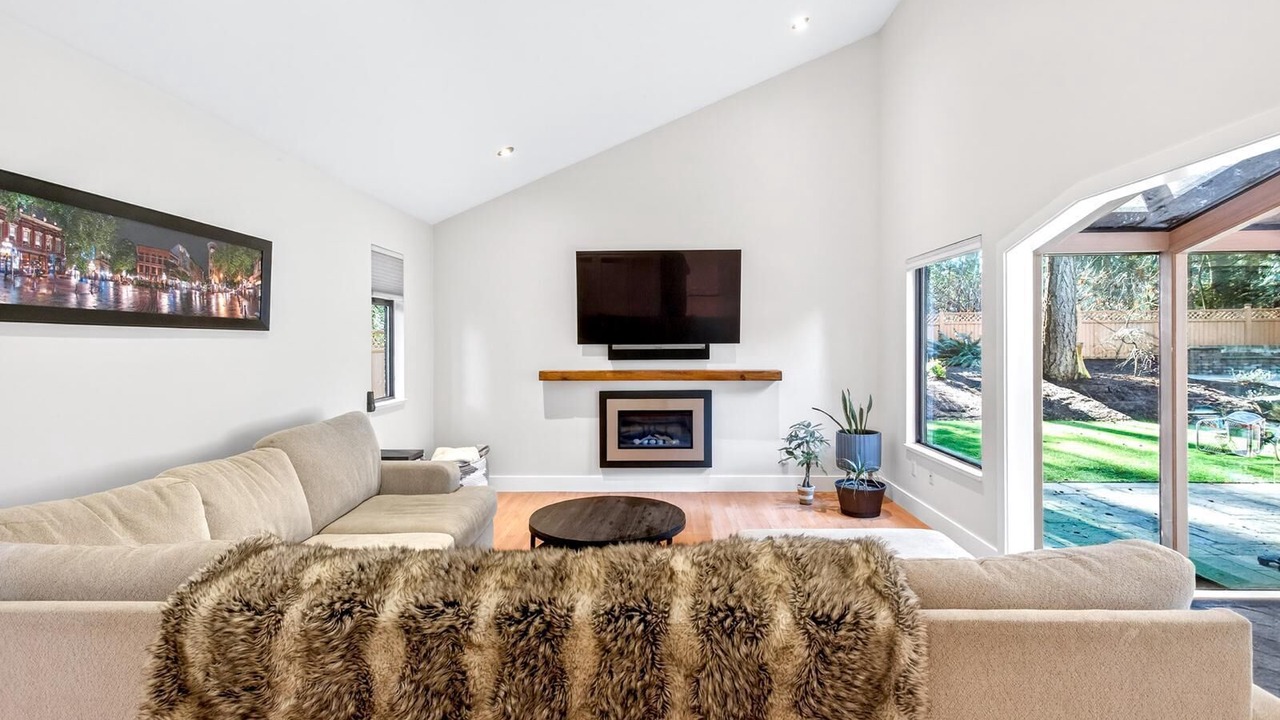 Photo of Livingroom in Surrey