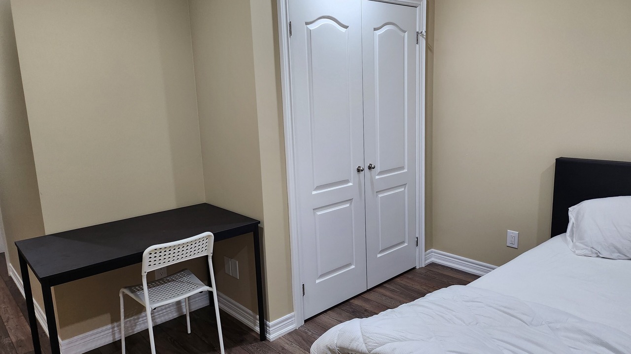 Photo of Bedroom in Thorold
