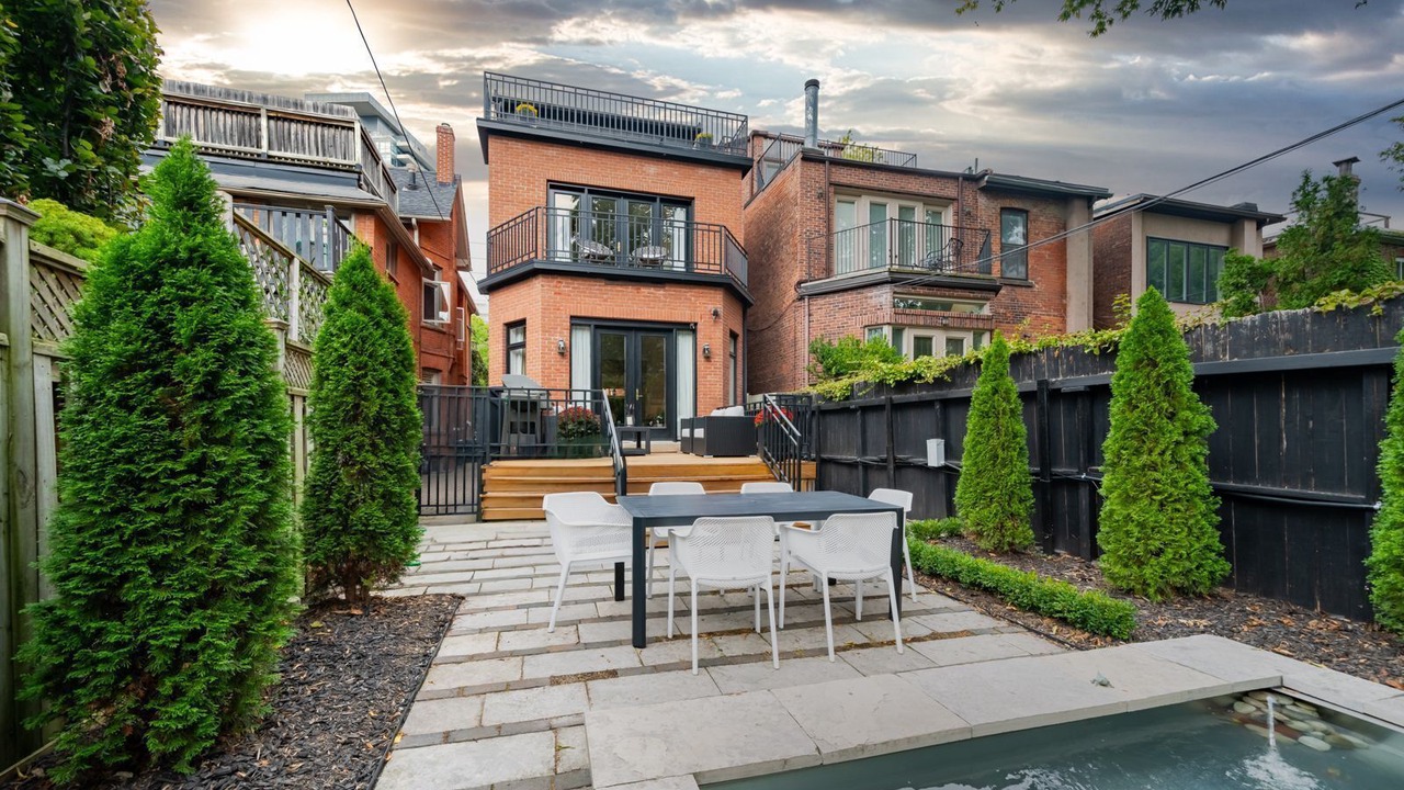 Photo of Outdoor in Midtown Toronto