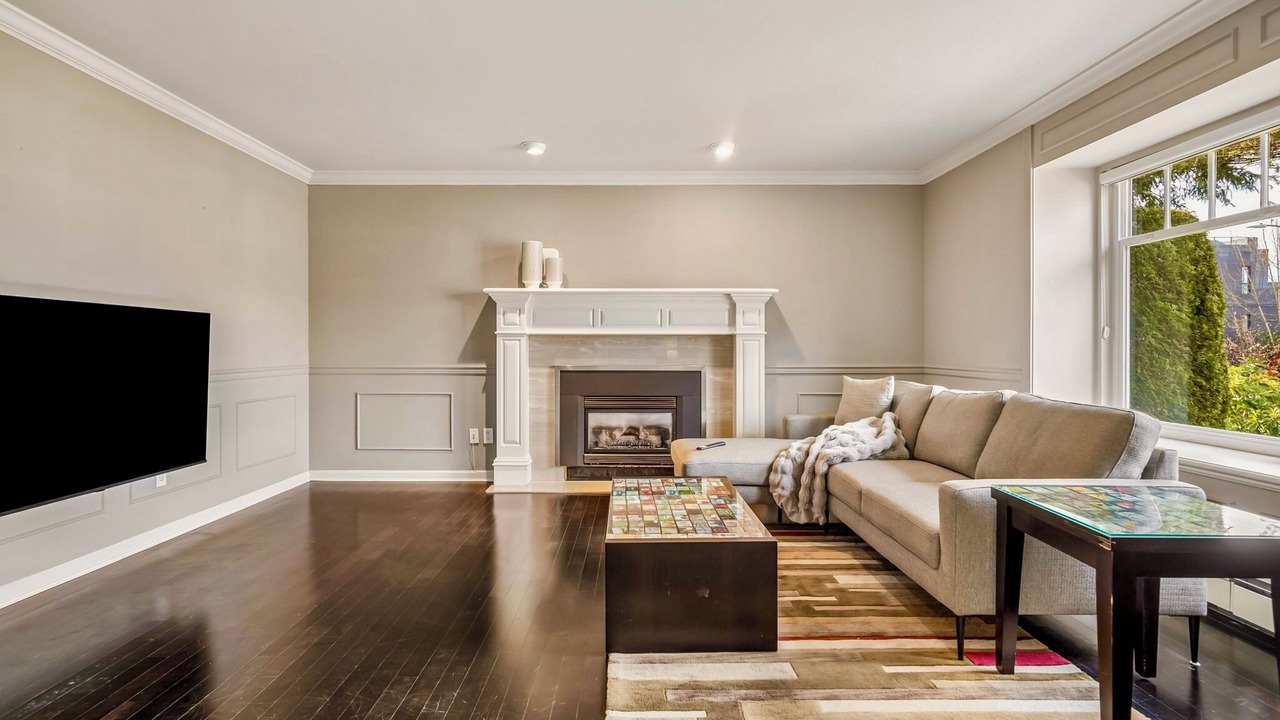 Photo of Livingroom in South Cambie