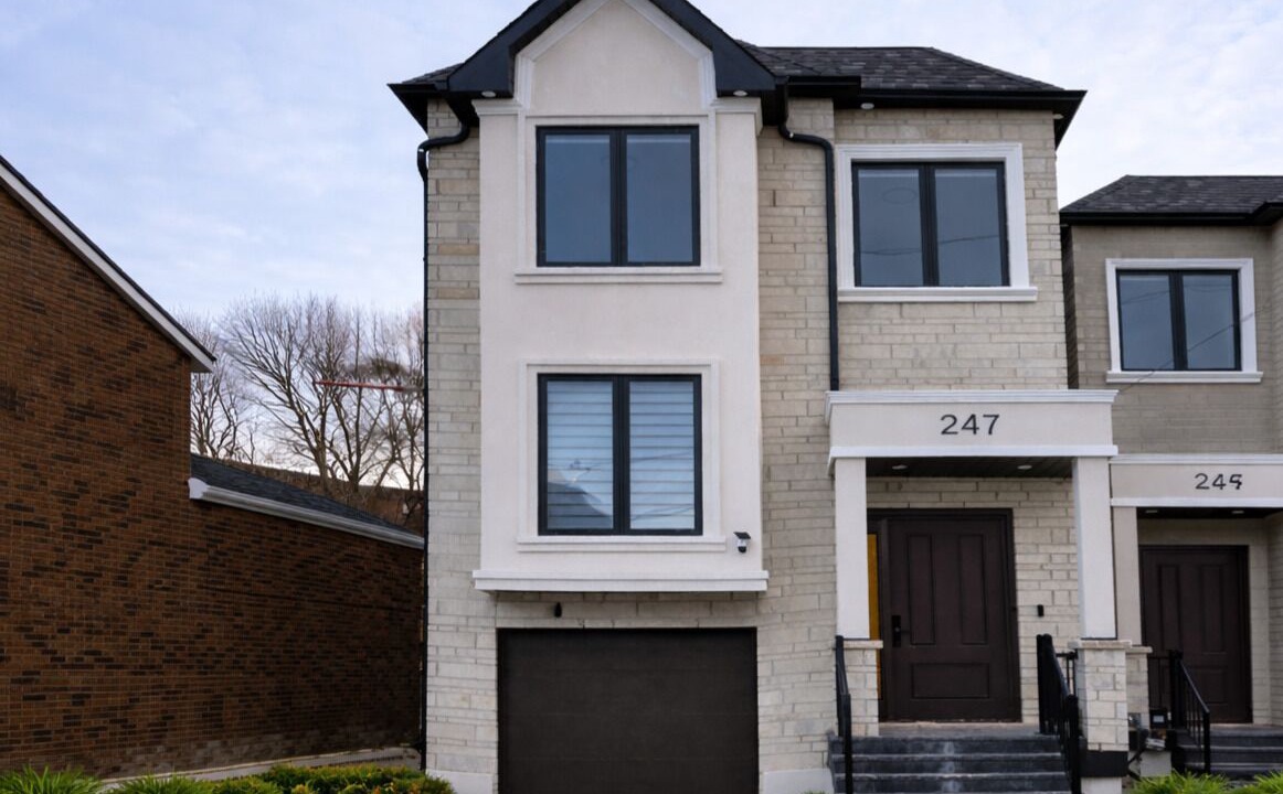Photo of Outdoor in Woodbine Gardens