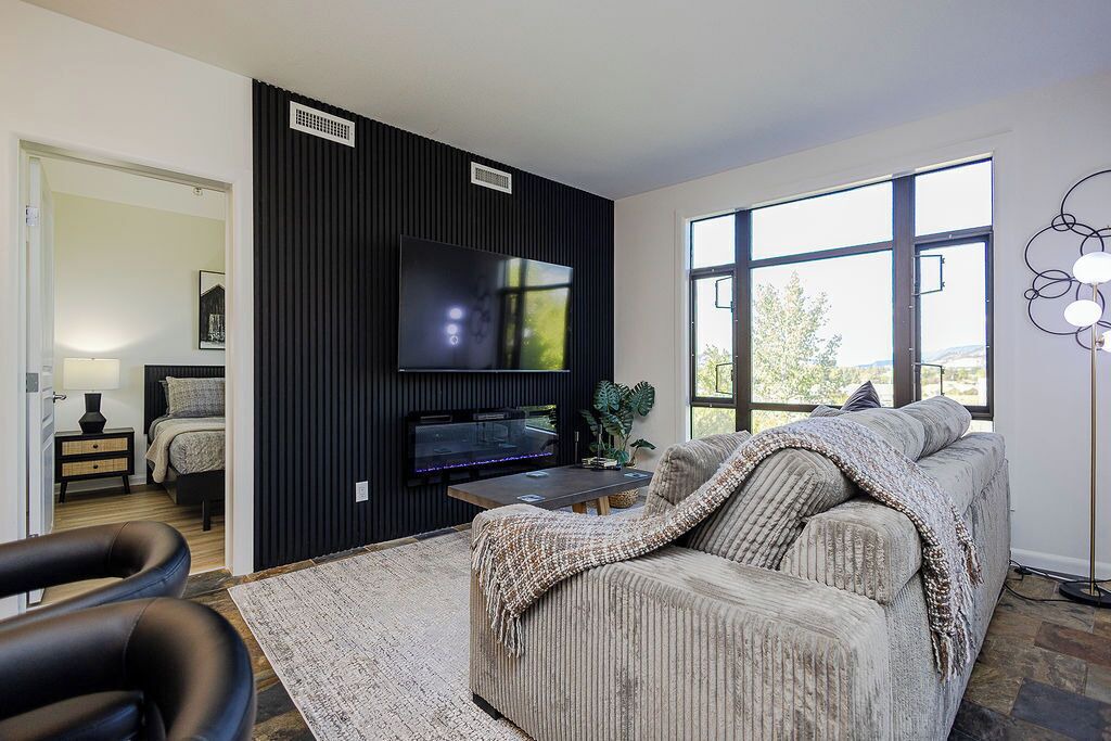 Photo of Livingroom in South Pandosy