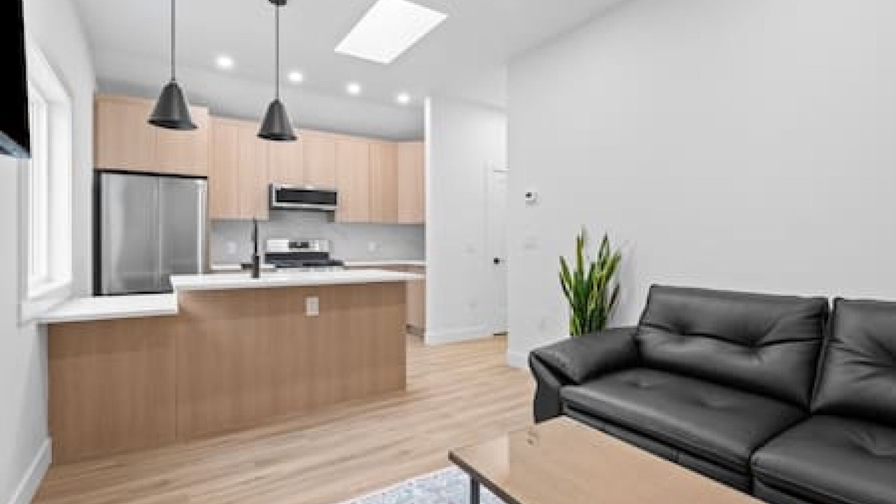 Photo of Livingroom in Banff Trail