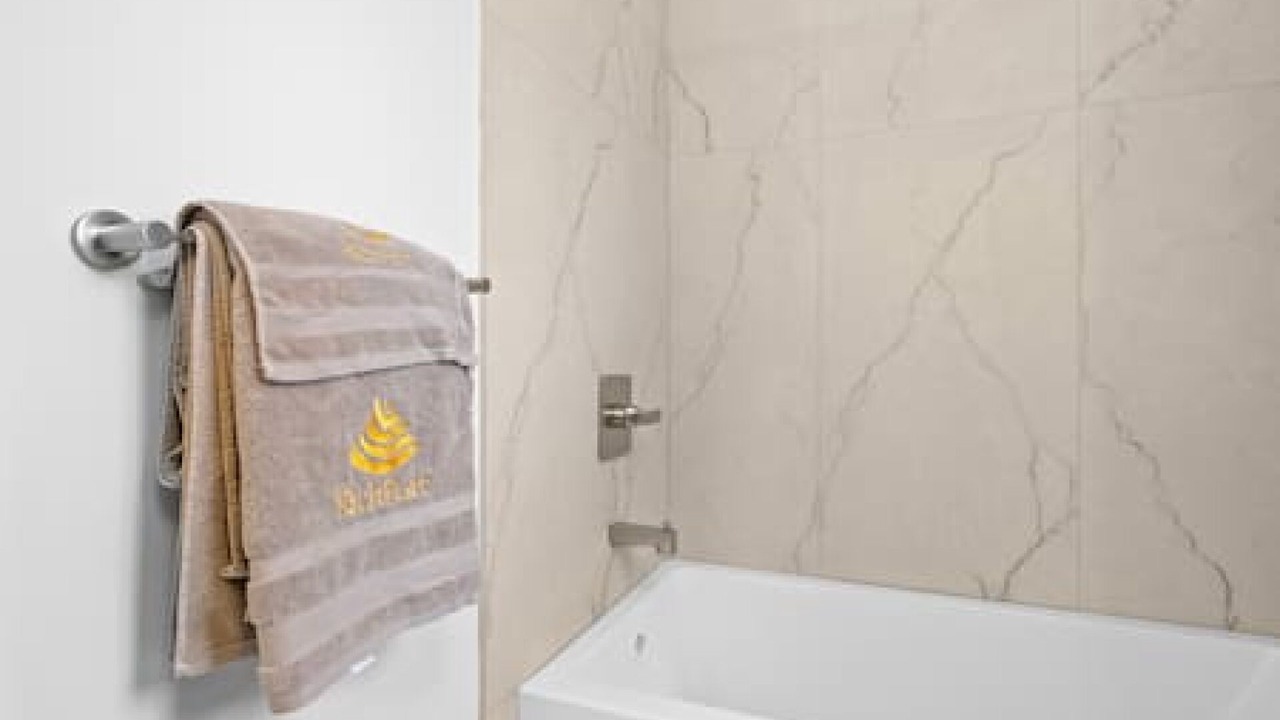Photo of Bathroom in Banff Trail