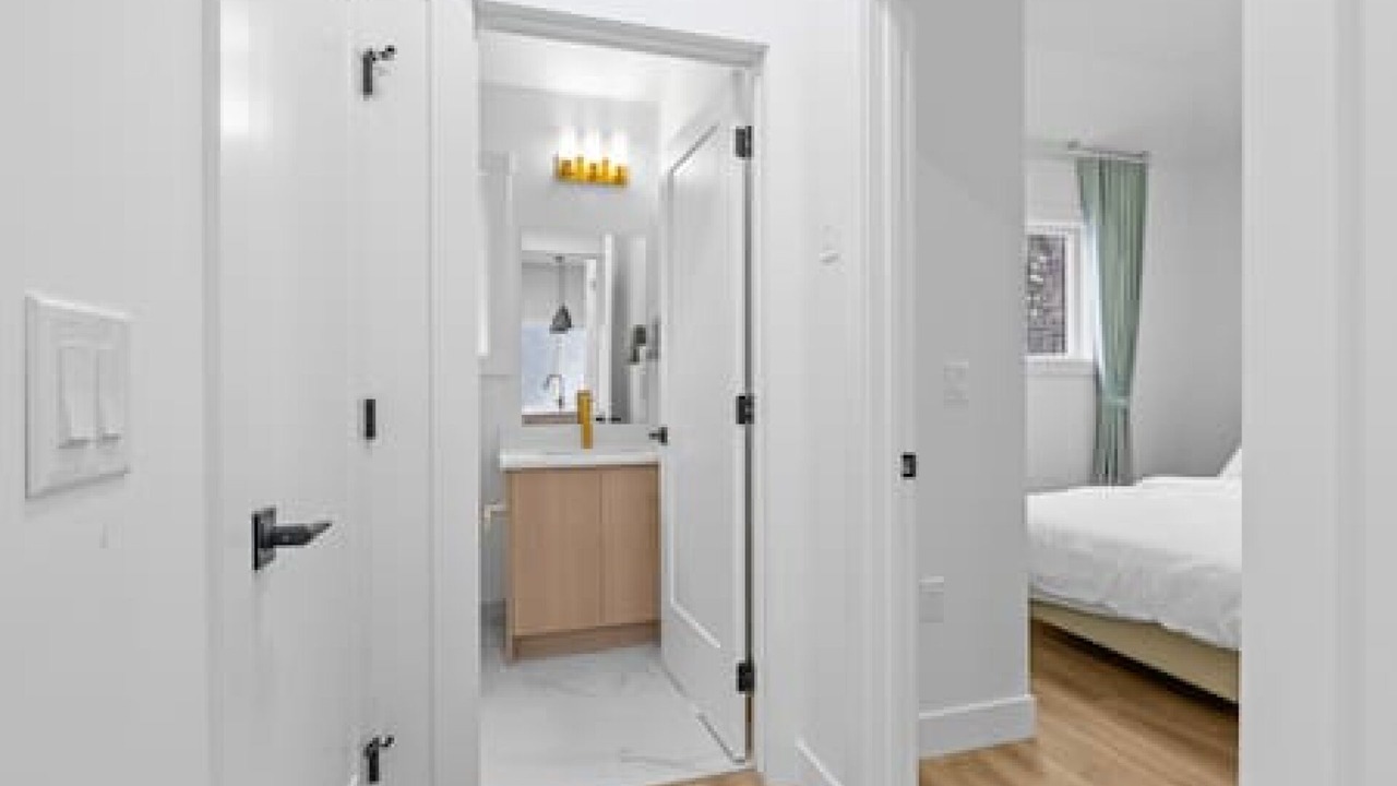 Photo of Bedroom in Banff Trail
