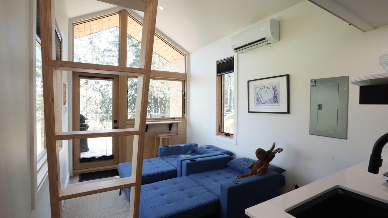 Photo of Livingroom in Rocky Mountain House