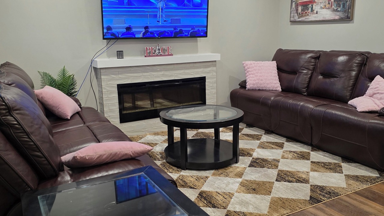 Photo of Livingroom in Regina