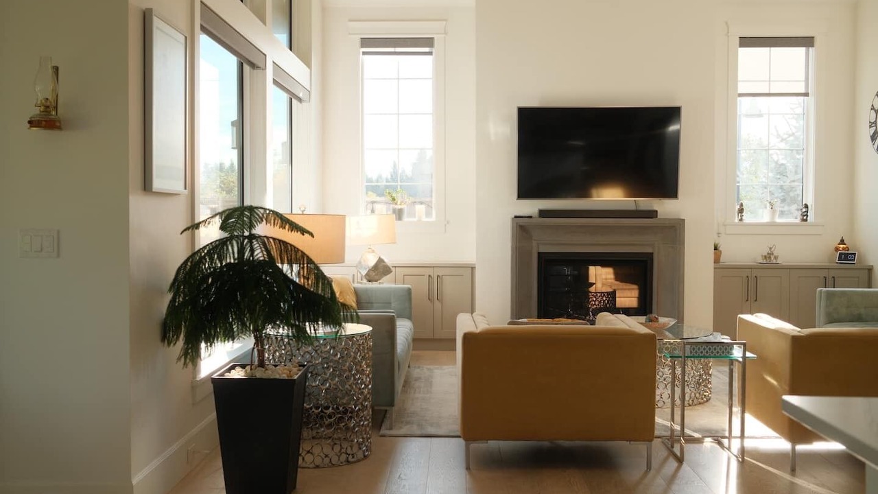 Photo of Livingroom in Langley