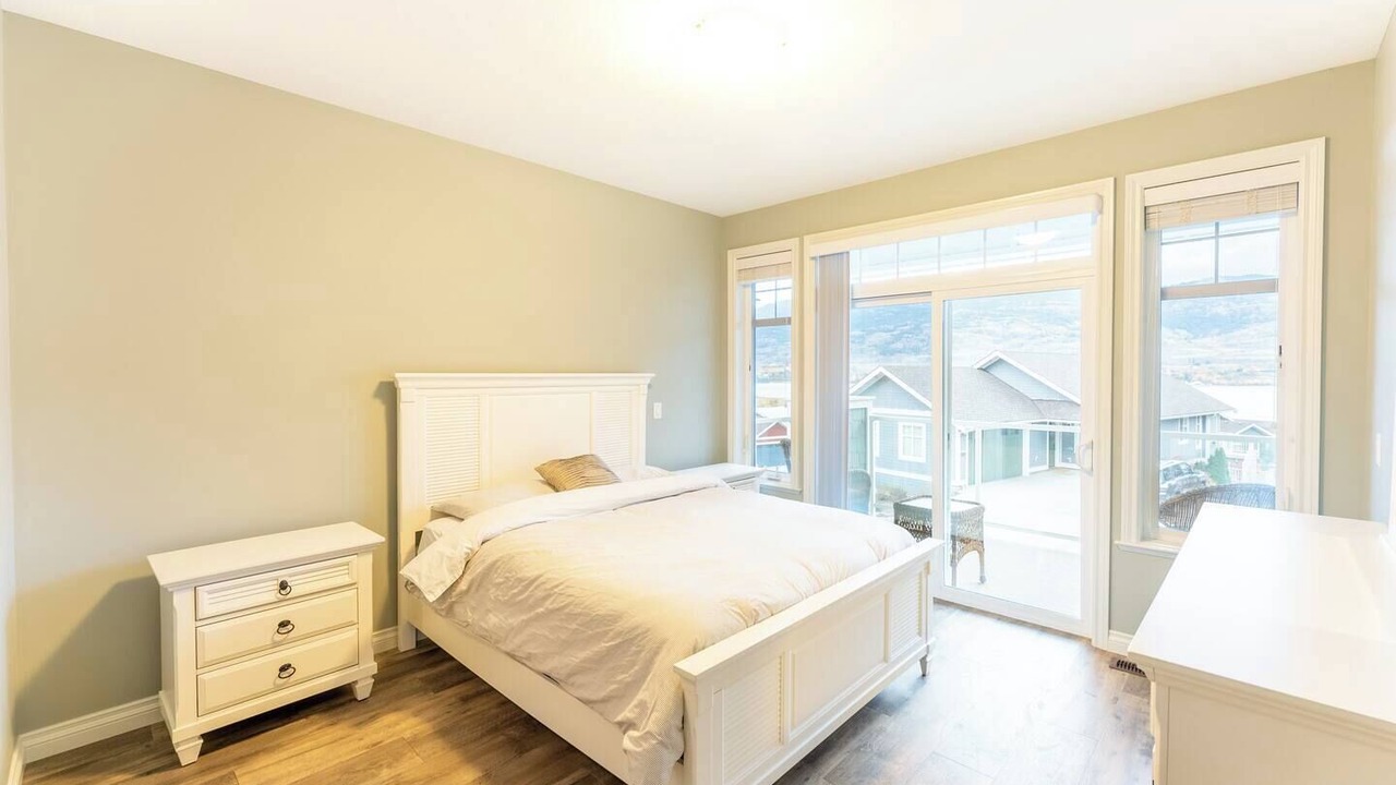 Photo of Bedroom in Okanagan-Similkameen