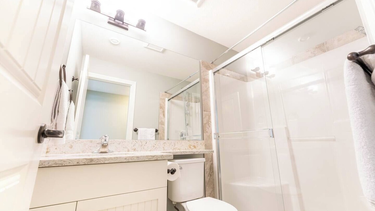 Photo of Bathroom in Okanagan-Similkameen