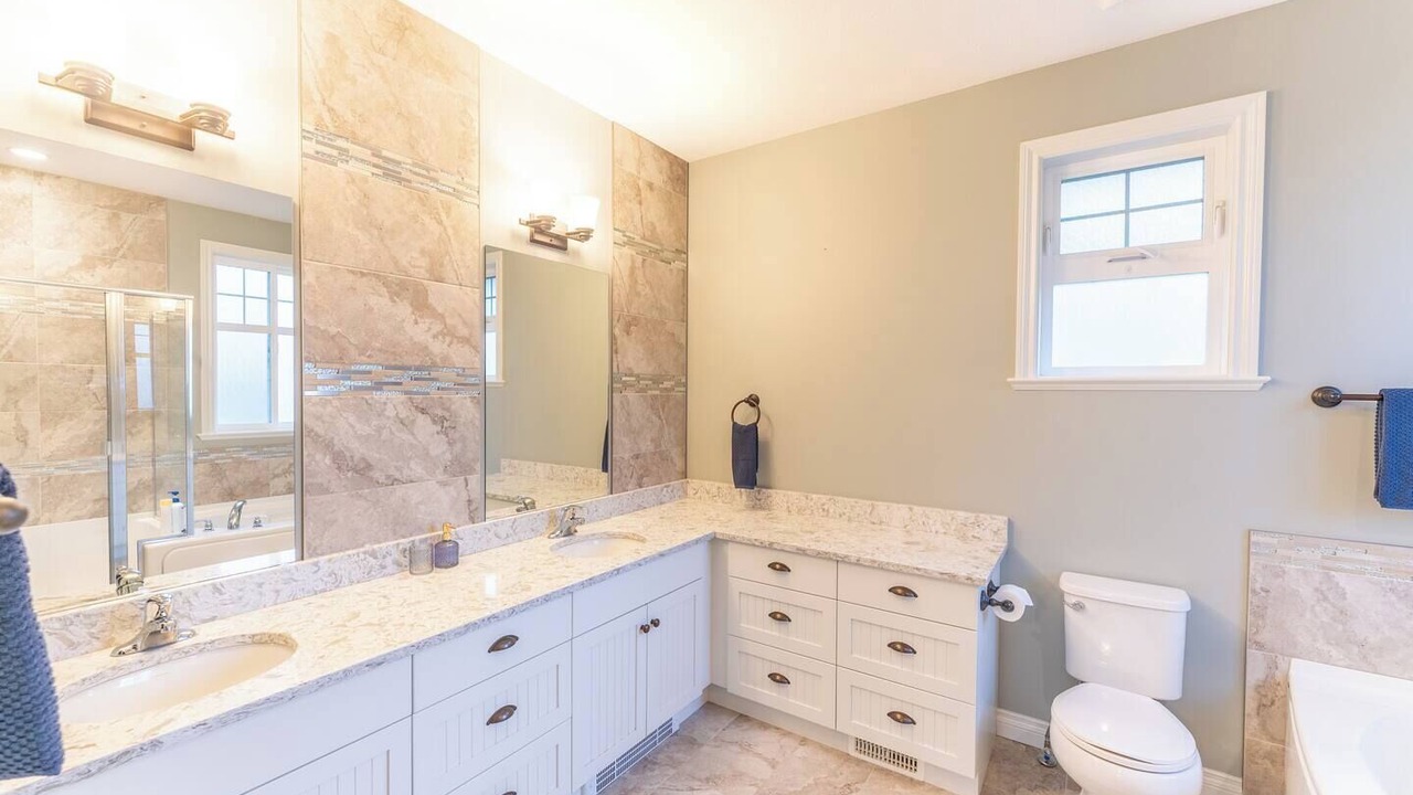 Photo of Bathroom in Okanagan-Similkameen