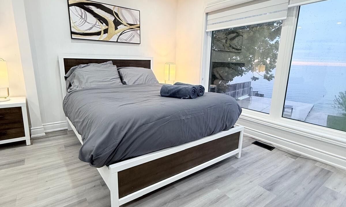 Photo of Bedroom in Stoney Creek