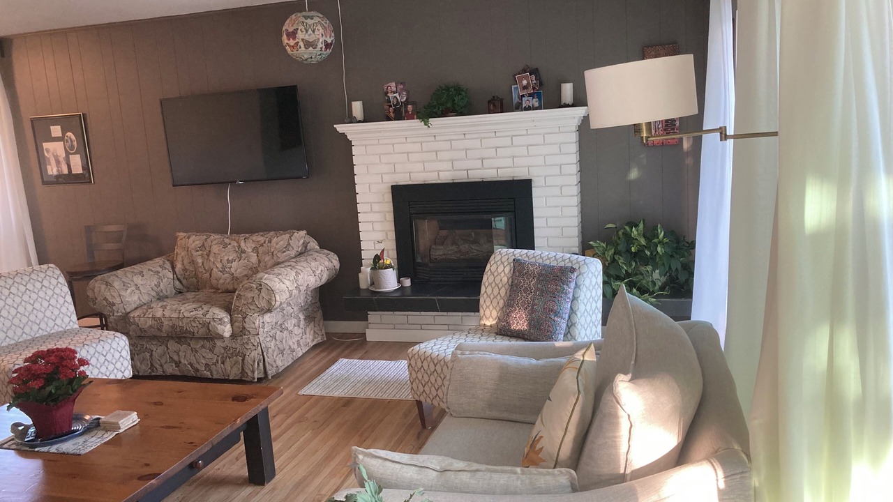 Photo of Livingroom in Central Okanagan