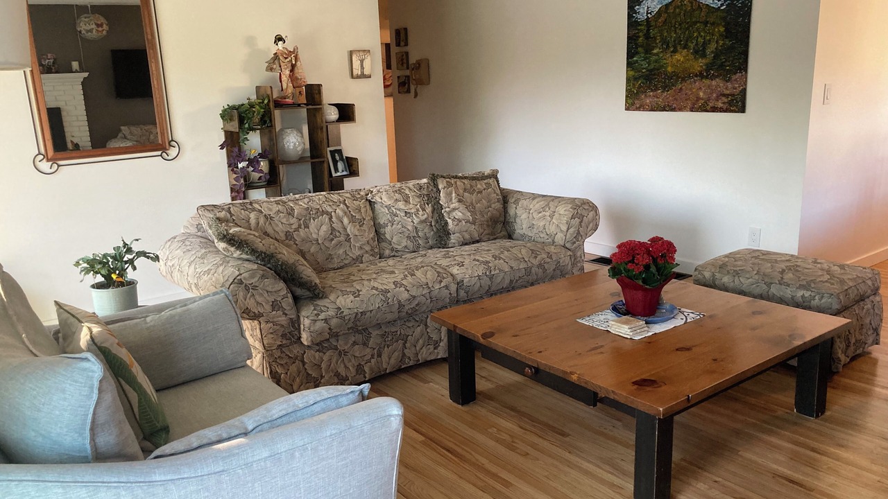 Photo of Livingroom in Central Okanagan