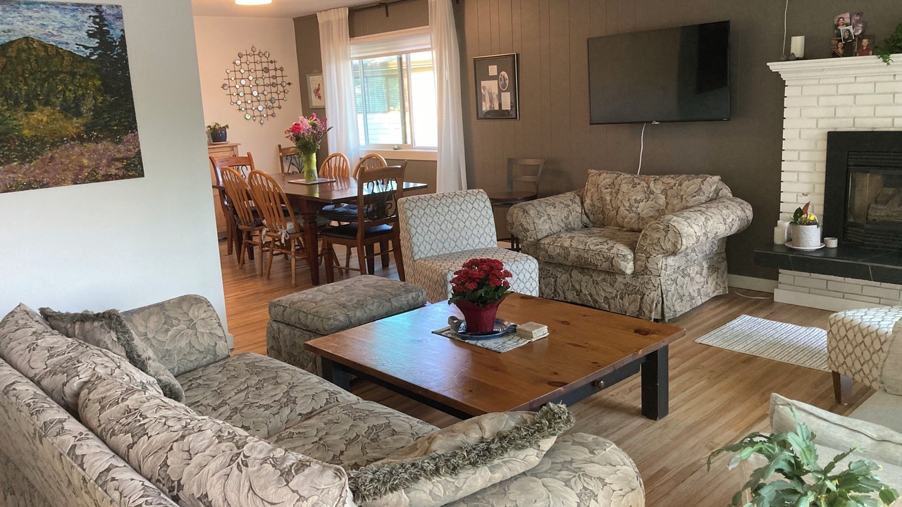 Photo of Livingroom in Central Okanagan