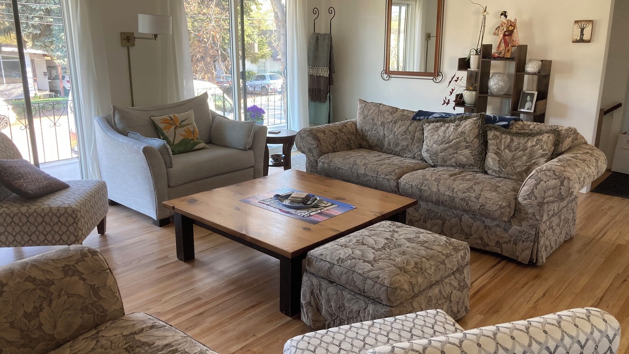 Photo of Livingroom in Central Okanagan
