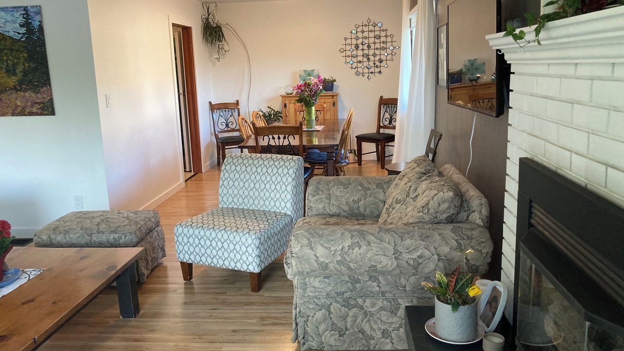 Photo of Livingroom in Central Okanagan