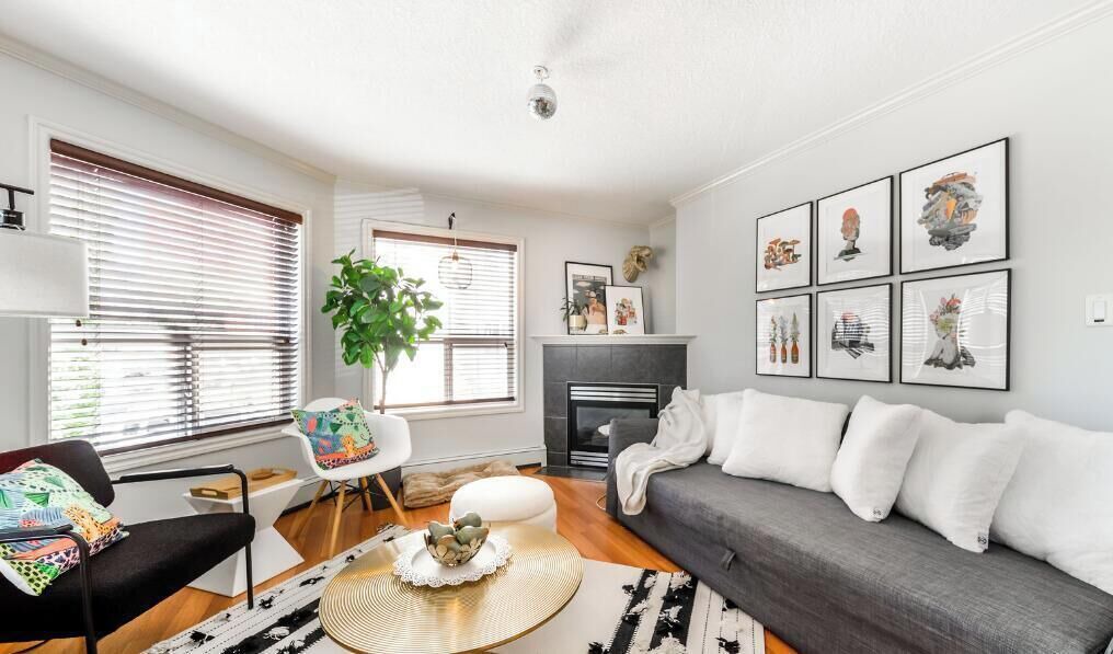 Photo of Livingroom in Downtown Edmonton