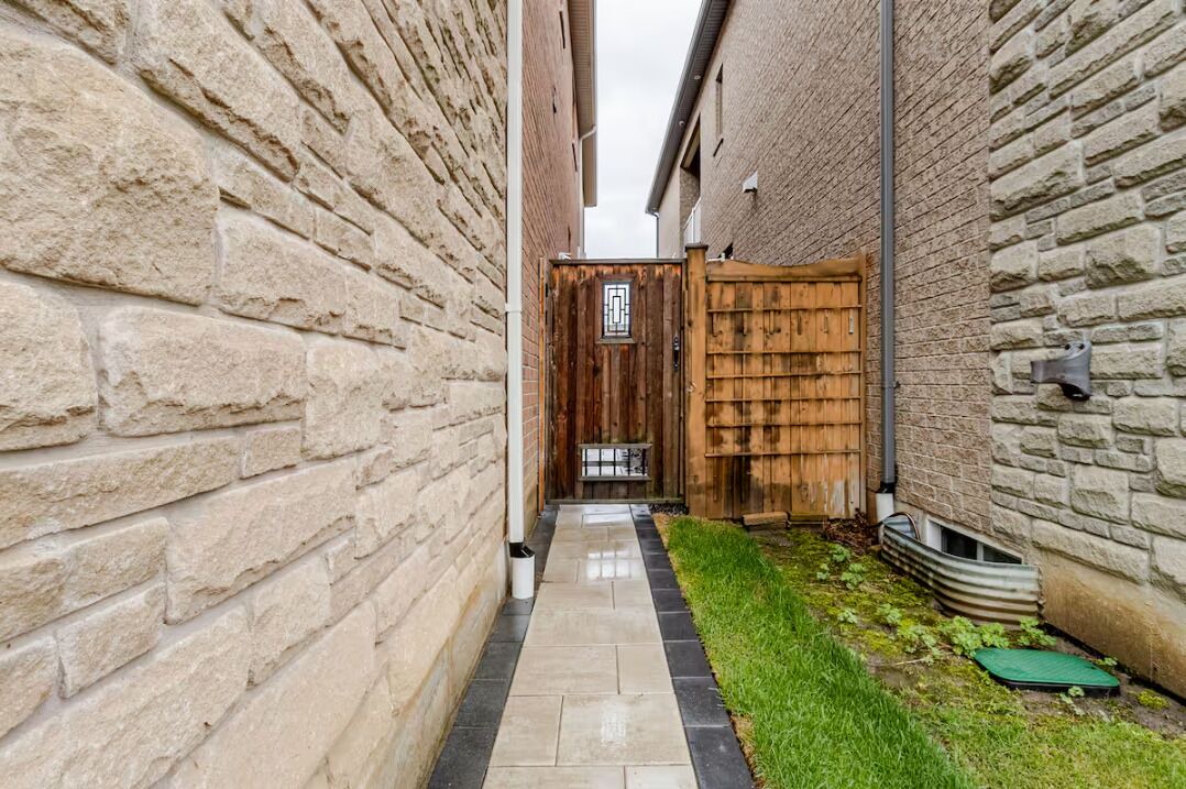 Photo of Outdoor in Meadowvale Village