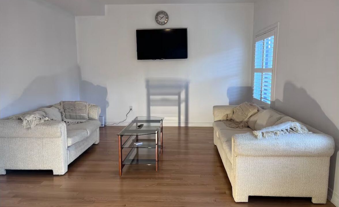 Photo of Livingroom in Innisfil