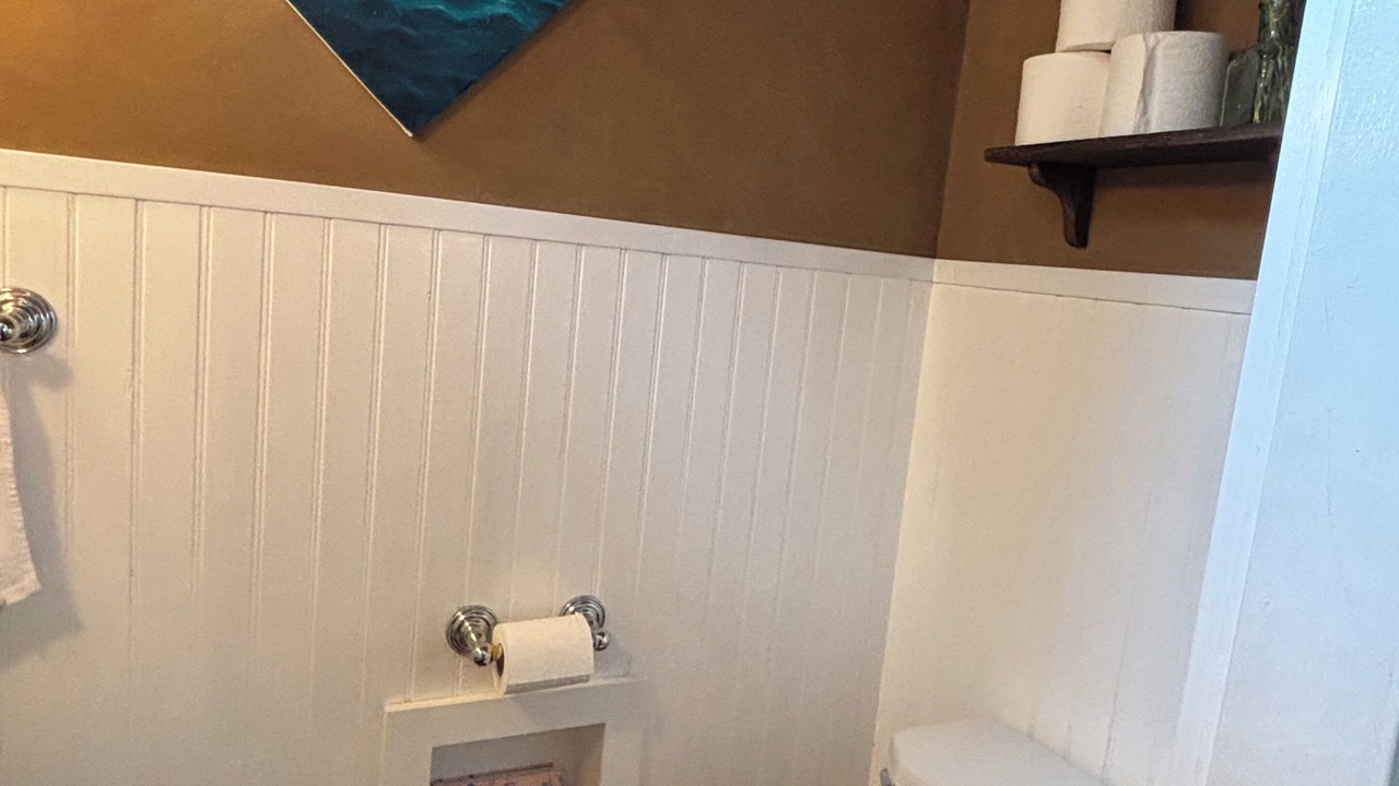 Photo of Bathroom in Kensington-Cedar Cottage