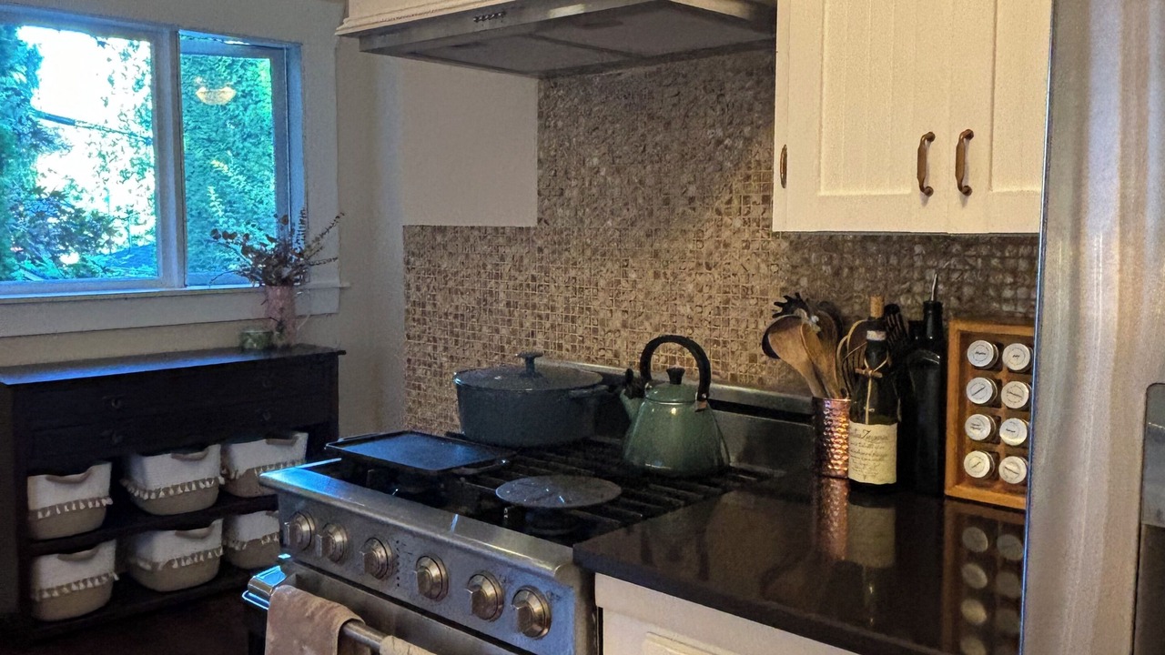 Photo of Kitchen in Kensington-Cedar Cottage