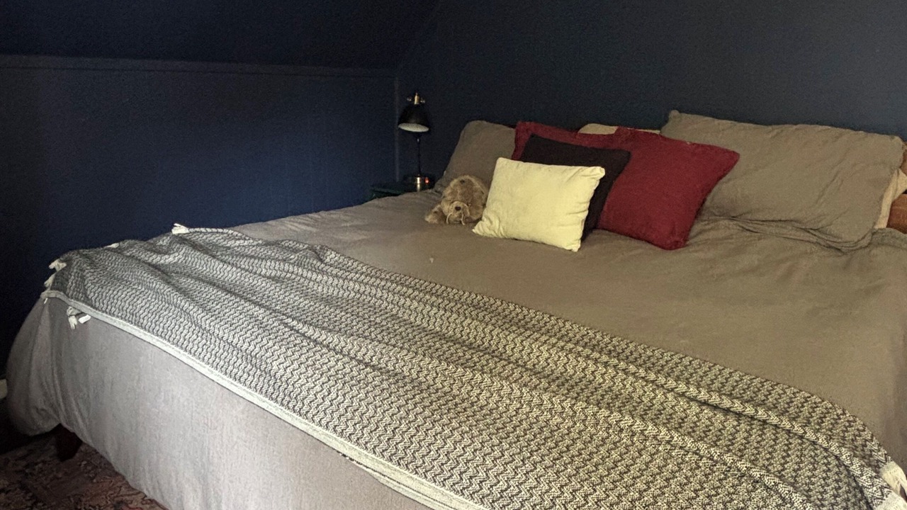 Photo of Bedroom in Kensington-Cedar Cottage
