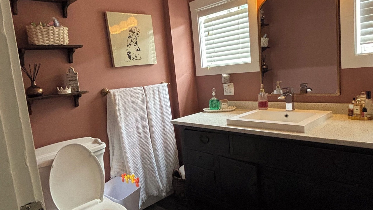 Photo of Bathroom in Kensington-Cedar Cottage