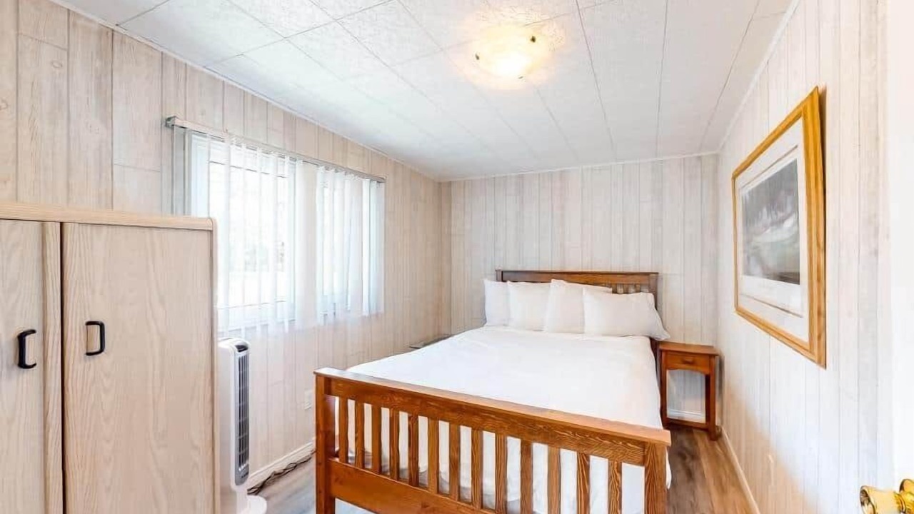 Photo of Bedroom in Wasaga Beach