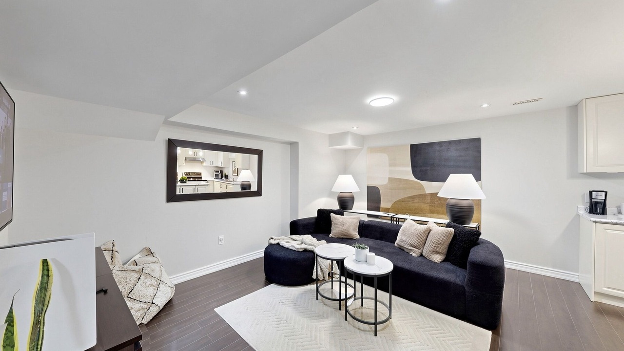Photo of Livingroom in Pickering