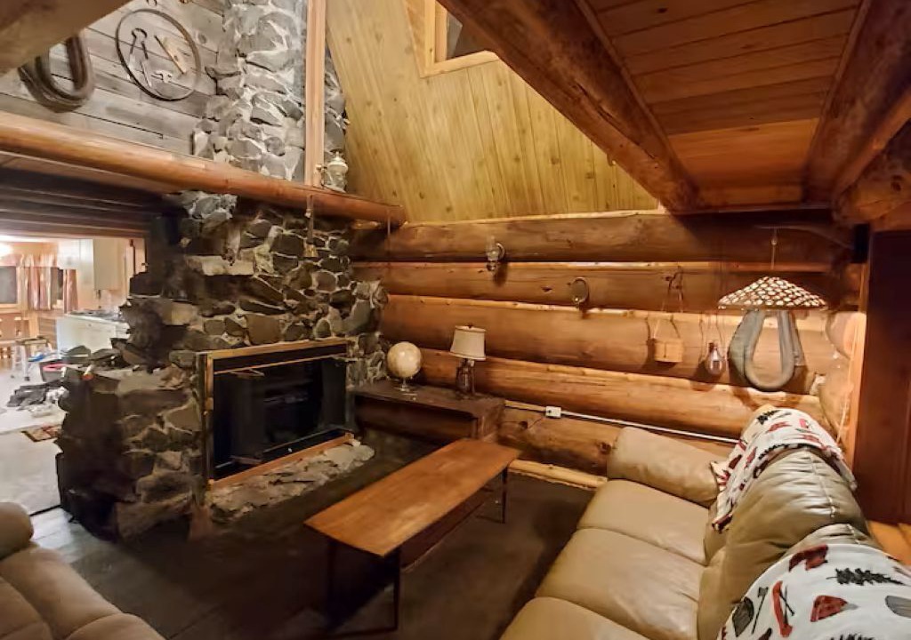 Photo of Livingroom in Rock Creek