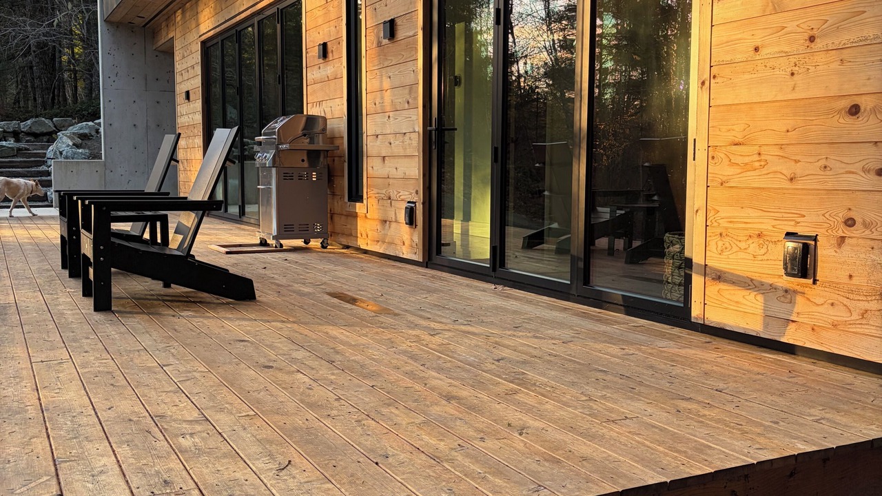 Photo of Patio Balcony in Lake Cowichan