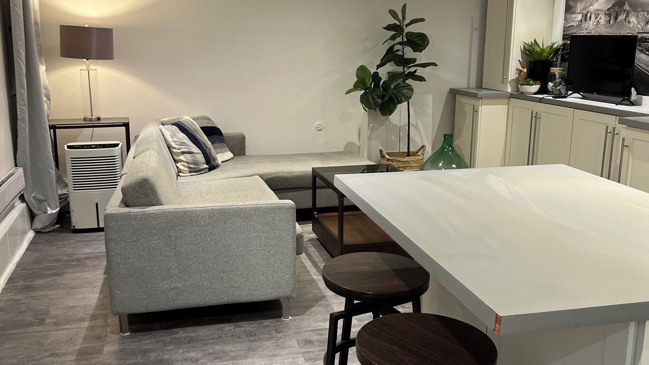 Photo of Livingroom in Leslieville