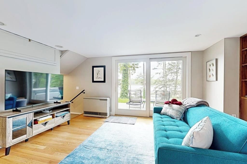 Photo of Livingroom in Edgecomb