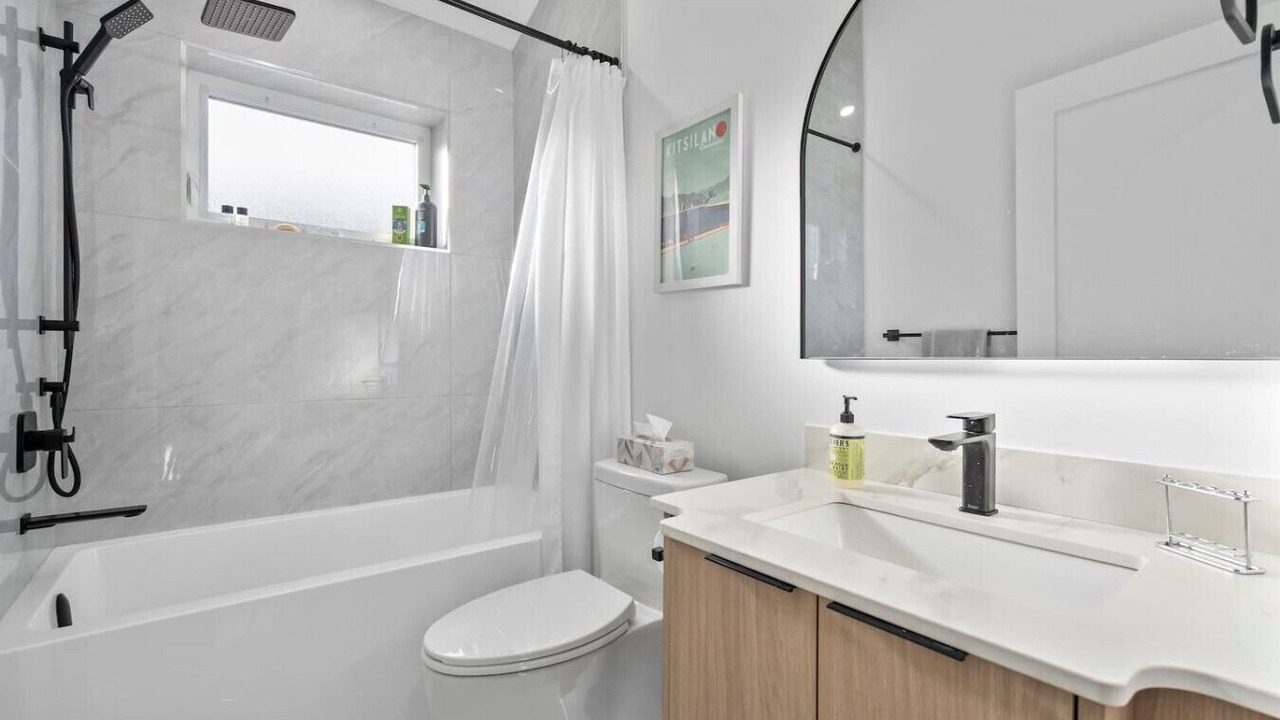 Photo of Bathroom in Riley Park