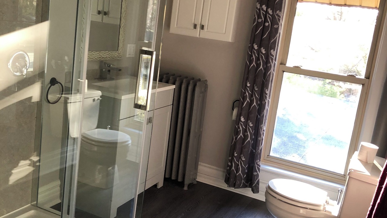 Photo of Bathroom in Chatham-Kent