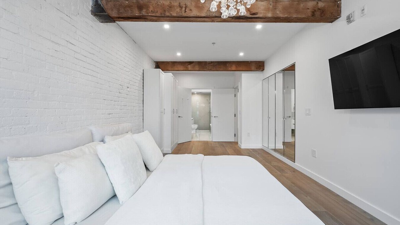 Photo of Bedroom in Chinatown