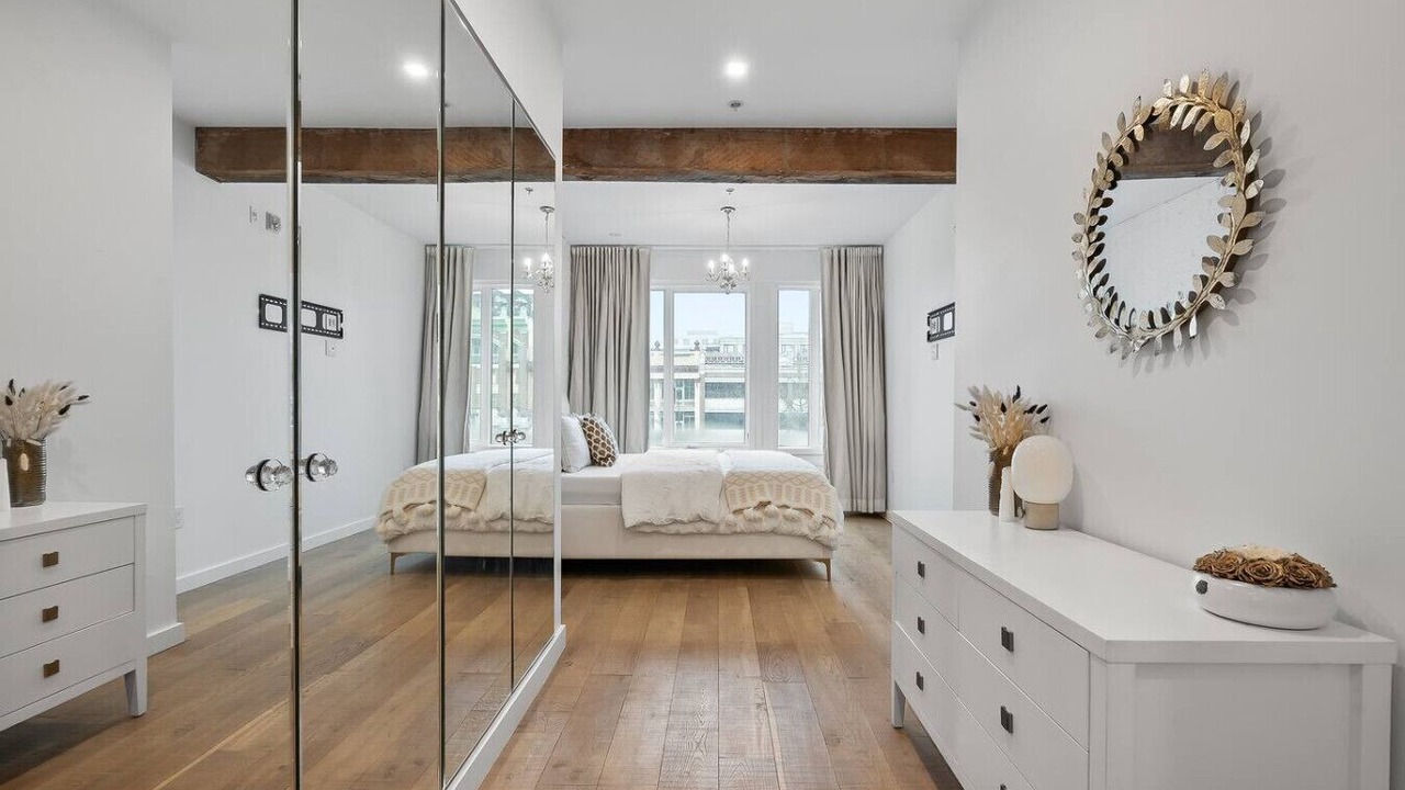 Photo of Bedroom in Chinatown