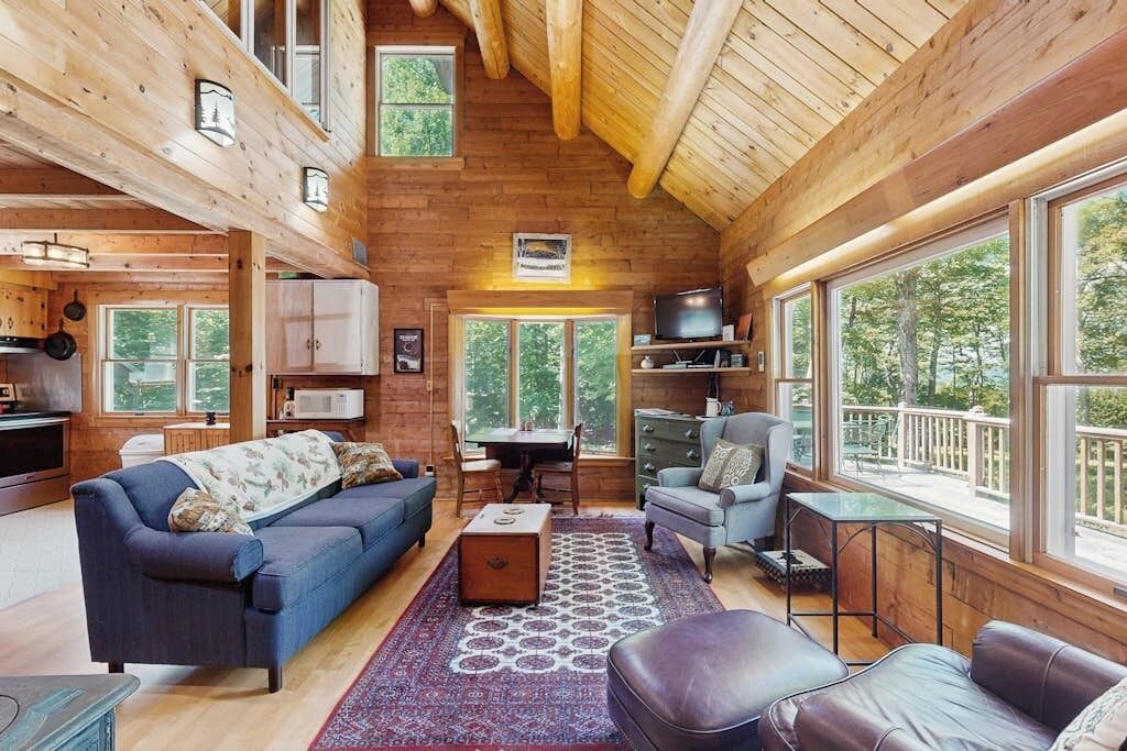 Photo of Livingroom in Beaver Cove